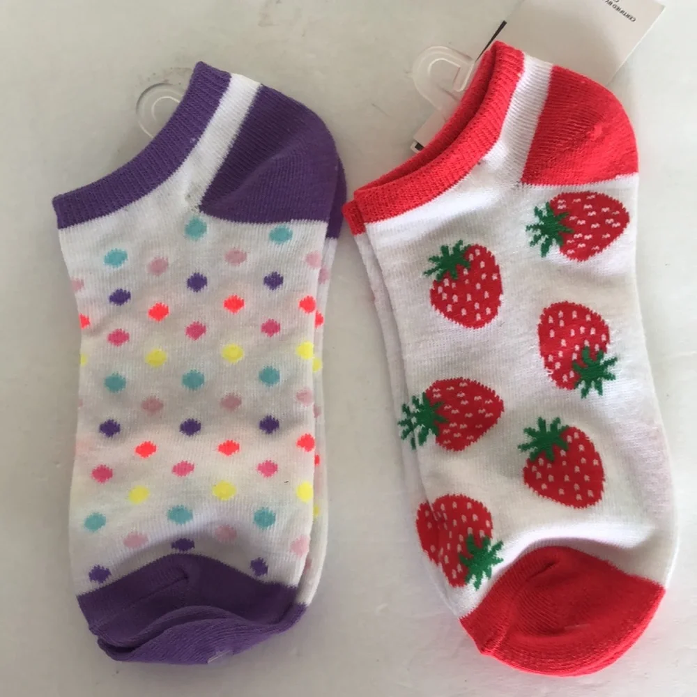 WEST LOOP SET OF TWO PATTERNED ANKLE SOCKS NWT
